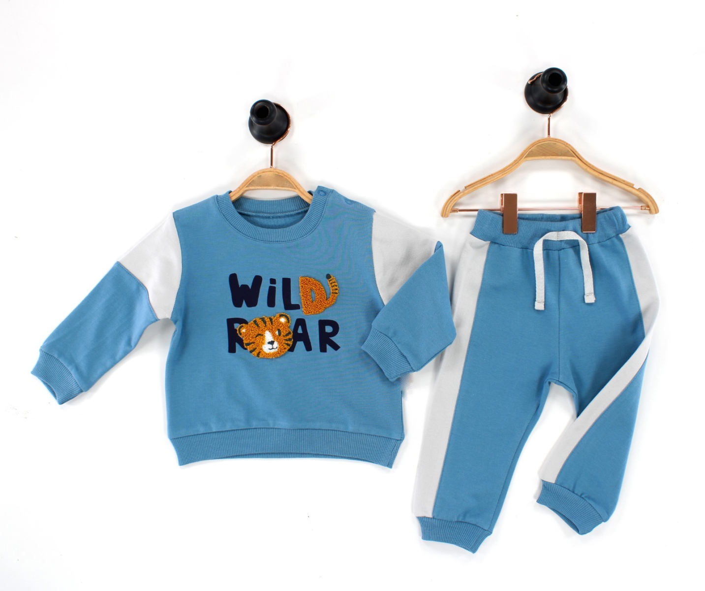 Wild Roar Nakışlı Takım