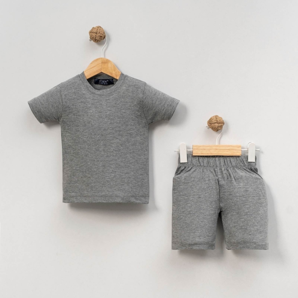 Coppa düz şortlu takım 